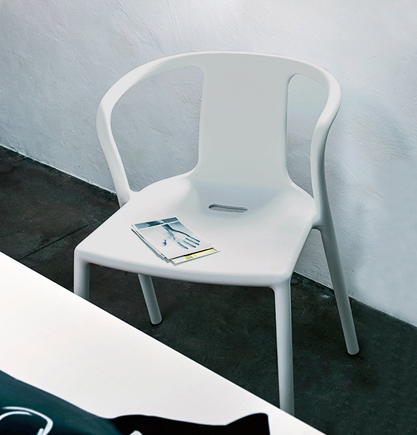 AIR- ARMCHAIR