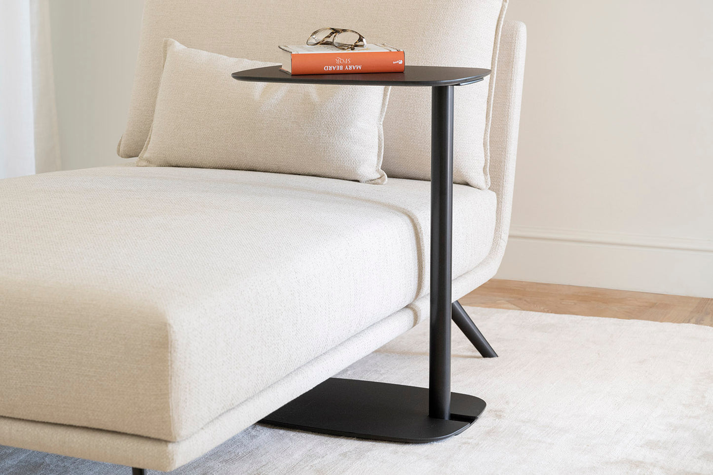 MESETA SIDE TABLE